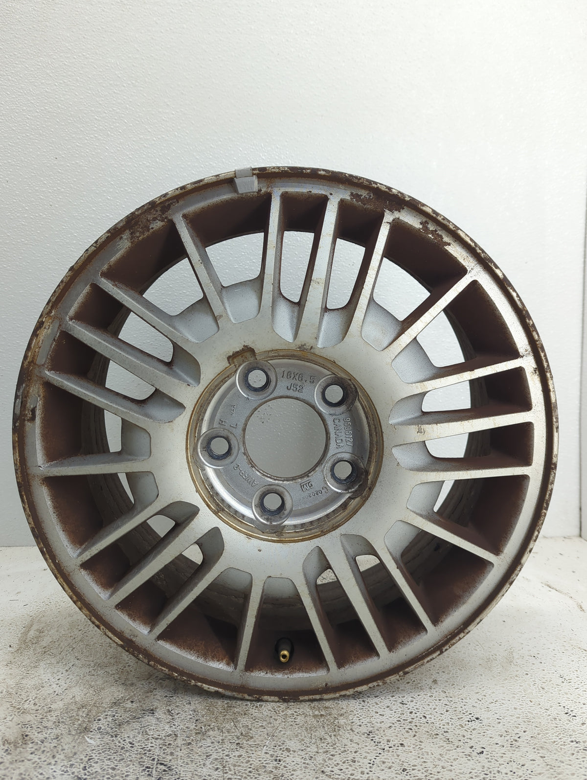 2002-2002 Chevrolet Impala Oem Wheel Rim 938062 - Oemusedautoparts1.com
