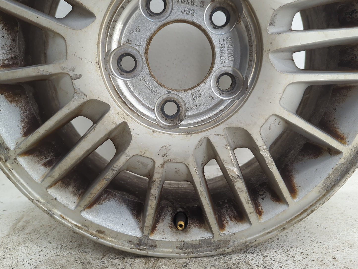 2002-2002 Chevrolet Impala Oem Wheel Rim 938063 - Oemusedautoparts1.com