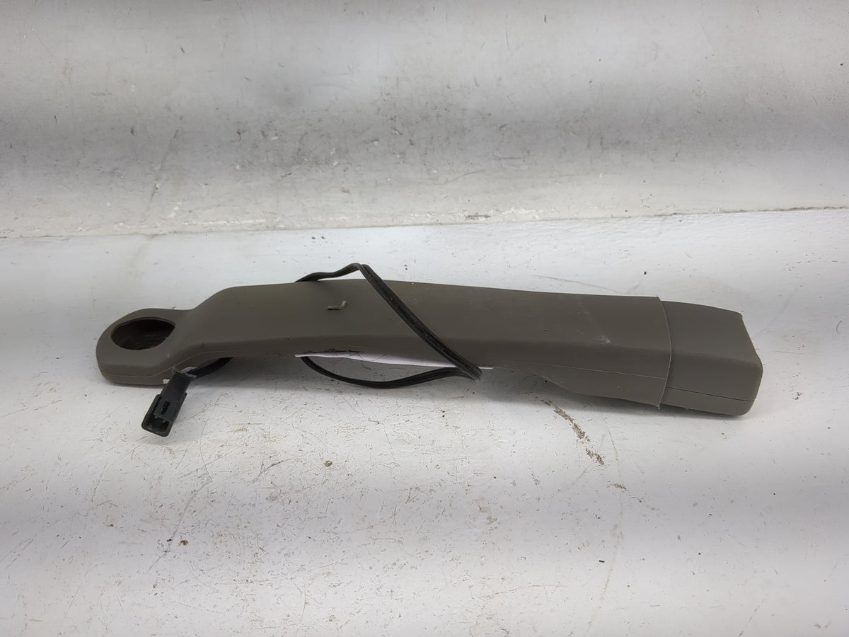 2002 Chevrolet Malibu Driver Seatbelt Buckle Tan - Oemusedautoparts1.com
