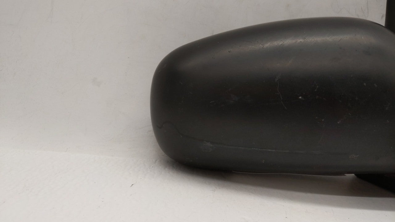 1997-2003 Chevrolet Malibu Passenger Right Side View Manual Door Mirror - Oemusedautoparts1.com