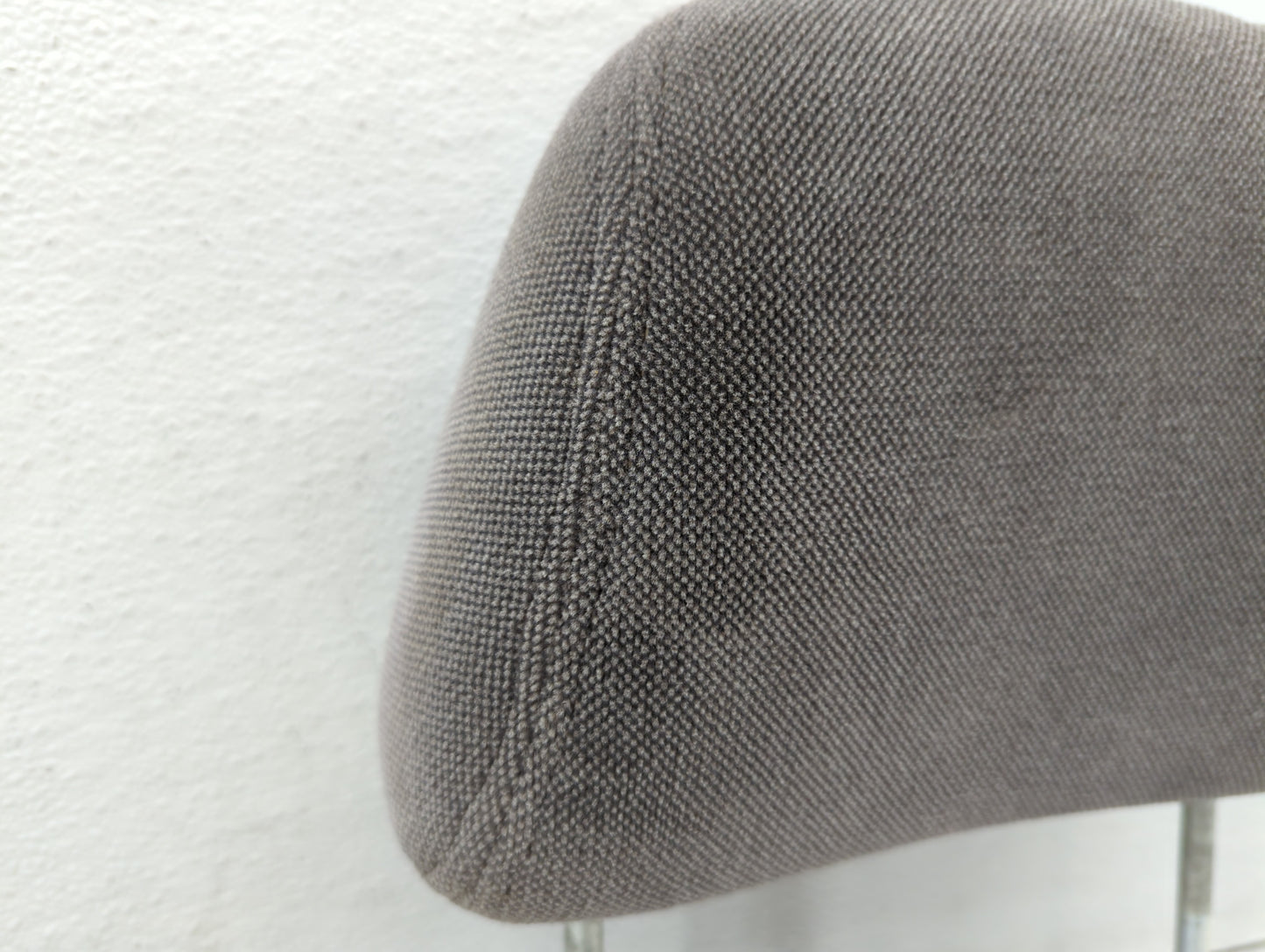 2002-2005 Chevrolet Malibu Headrest Head Rest Front Driver Passenger Seat Fits Fits 2002 2003 2004 2005 OEM Used Auto Parts 