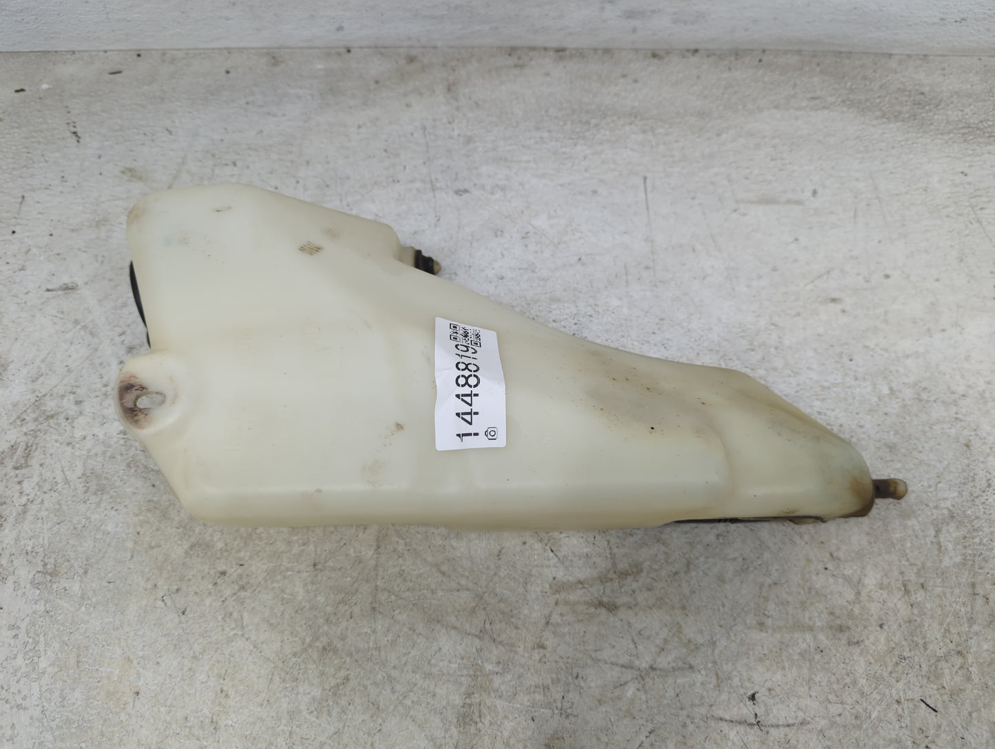 1995-2004 Chevrolet S10 Windshield Washer Fluid Reservoir Bottle Oem - Oemusedautoparts1.com