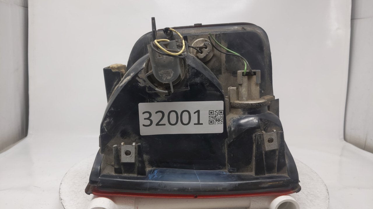 1994-2003 Chevrolet S10 Tail Light Assembly Driver Left OEM Fits Fits 1994 1995 1996 1997 1998 1999 2000 2001 2002 2003 OEM 