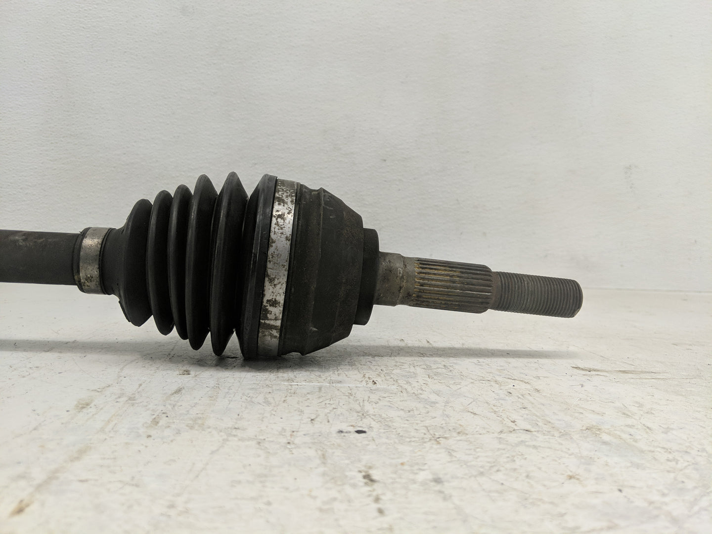 Chevrolet S10 Blazer Axle Shaft Front Driver Cv C/v - Oemusedautoparts1.com