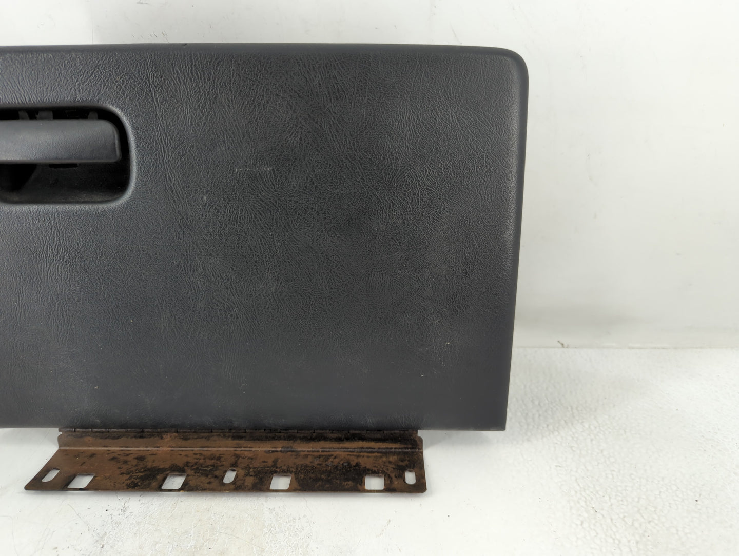 2002 Chevrolet S10 Blazer Passenger Glove Box Door Storage Compartment - Oemusedautoparts1.com