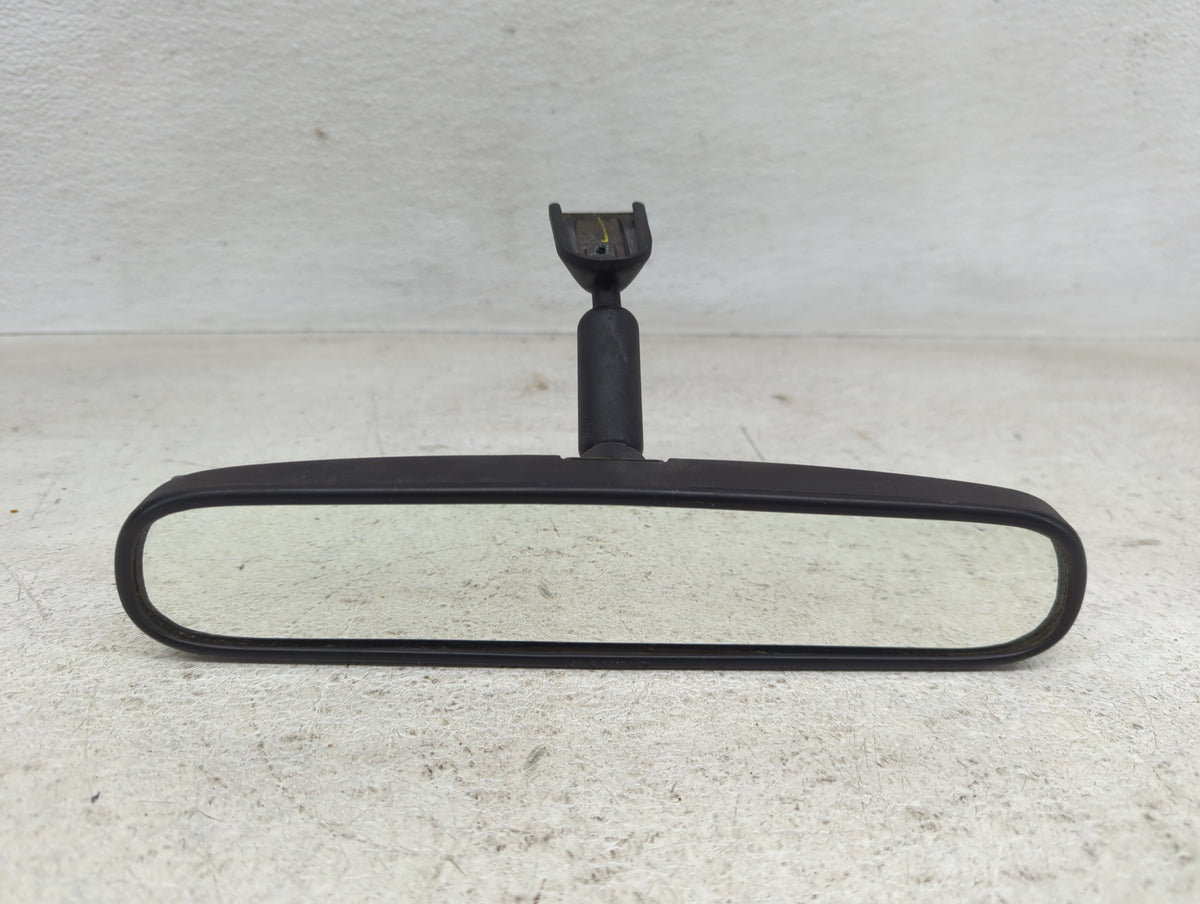 2002 Chevrolet Silverado Interior Rear View Mirror Replacement OEM P/N:E8011084 Fits OEM Used Auto Parts - Oemusedautoparts1