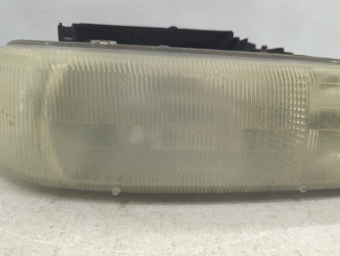 1999 Silverado 1500 Passenger Right Oem Head Light Headlight Lamp - Oemusedautoparts1.com