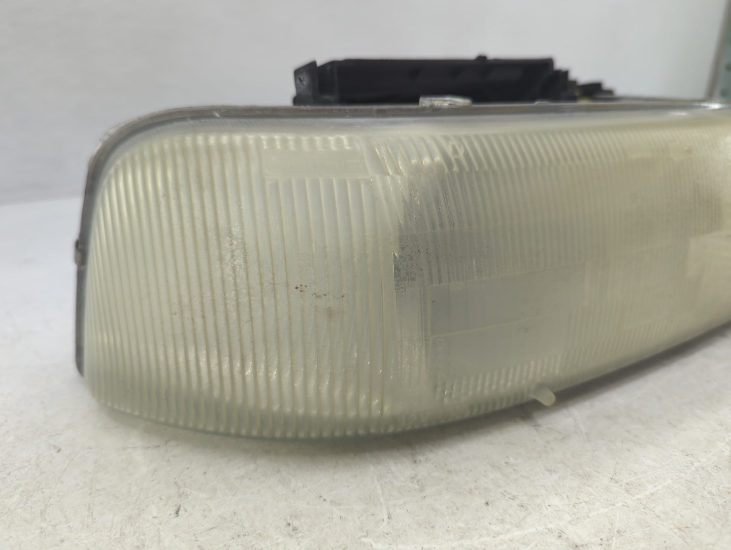 1999 Silverado 1500 Passenger Right Oem Head Light Headlight Lamp - Oemusedautoparts1.com