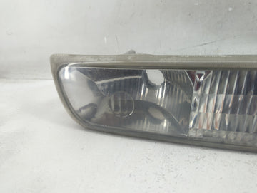 1999-2002 Chevrolet Silverado 1500 Passenger Right Oem Front Light Lamp