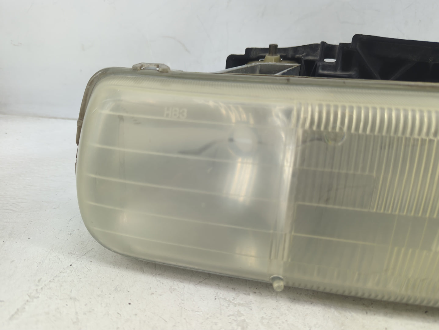 1999 Chevrolet Silverado 1500 Driver Left Oem Head Light Headlight Lamp - Oemusedautoparts1.com