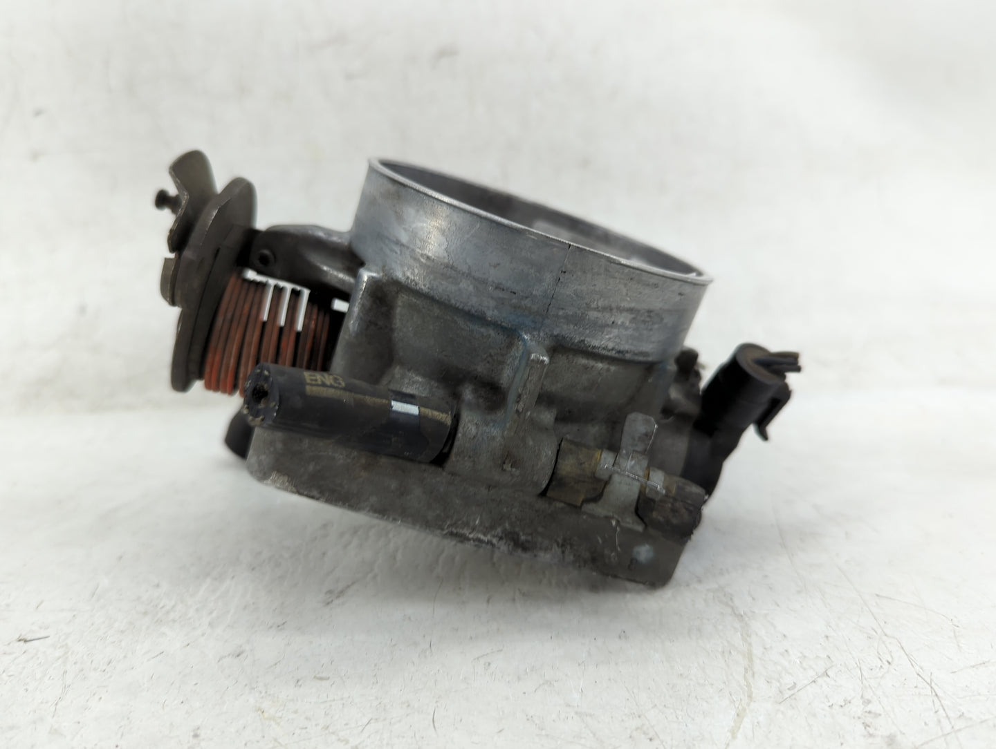 2000-2002 Chevrolet Silverado 1500 Throttle Body Fits Fits 2000 2001 2002 OEM Used Auto Parts - Oemusedautoparts1.com
