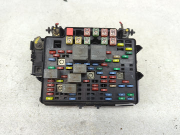 2000-2002 Chevrolet Silverado 1500 Fusebox Fuse Box Panel Relay Module Fits Fits 2000 2001 2002 OEM Used Auto Parts - Oemuse
