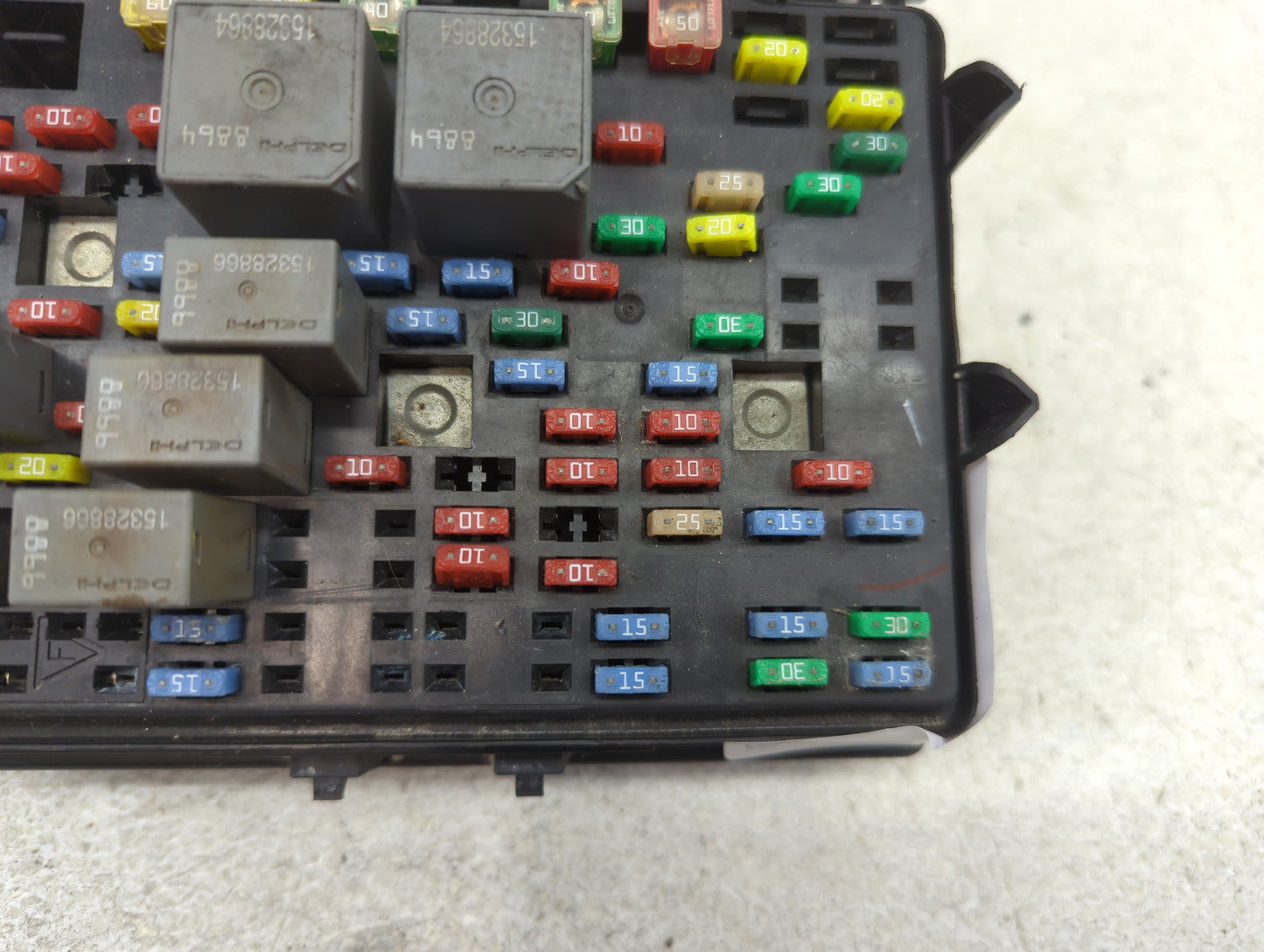 2000-2002 Chevrolet Silverado 1500 Fusebox Fuse Box Panel Relay Module Fits Fits 2000 2001 2002 OEM Used Auto Parts - Oemuse