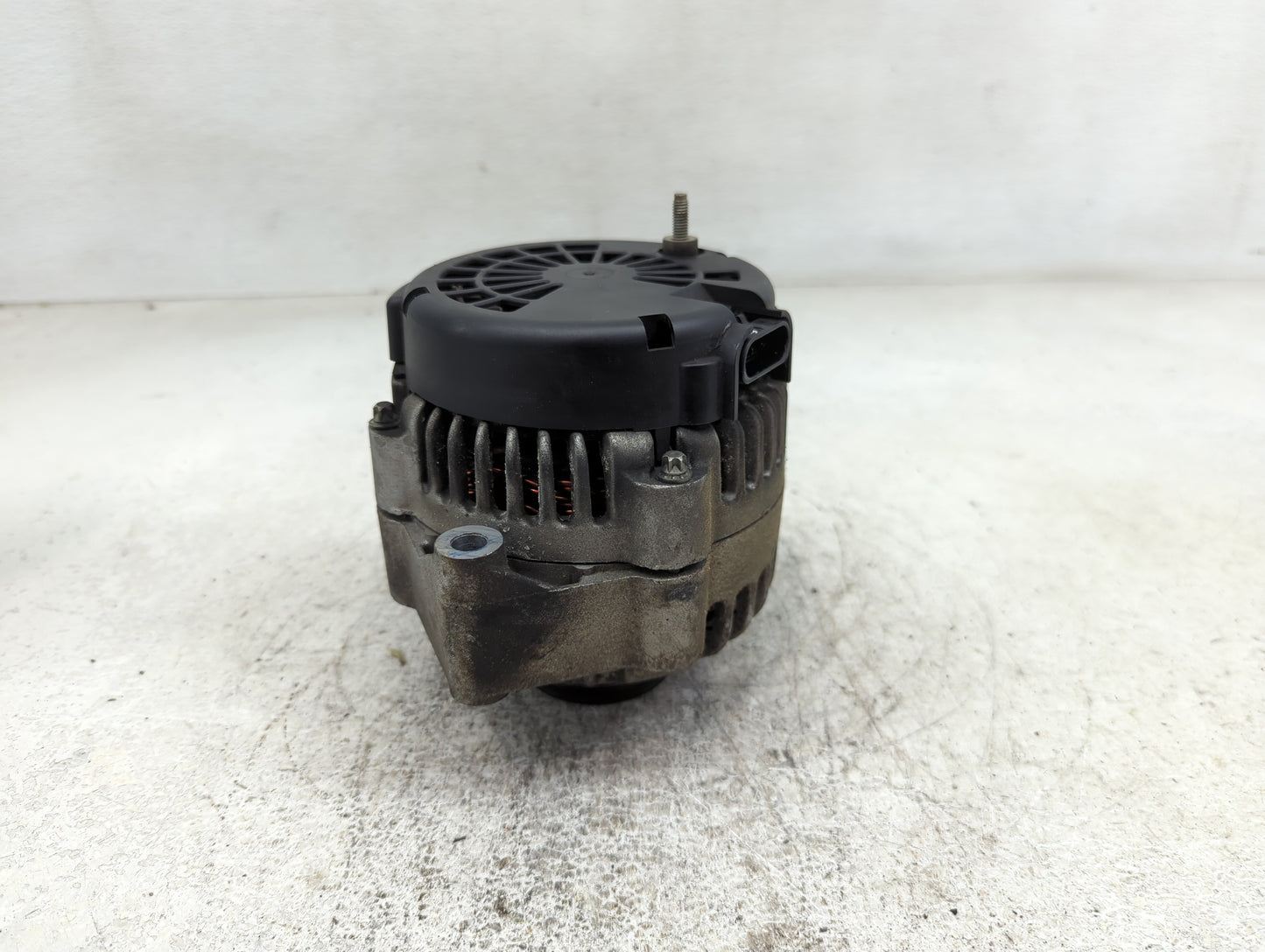 2002-2005 Chevrolet Silverado 1500 Alternator Replacement Generator Charging Assembly Engine OEM Fits Fits 2002 2003 2004 20
