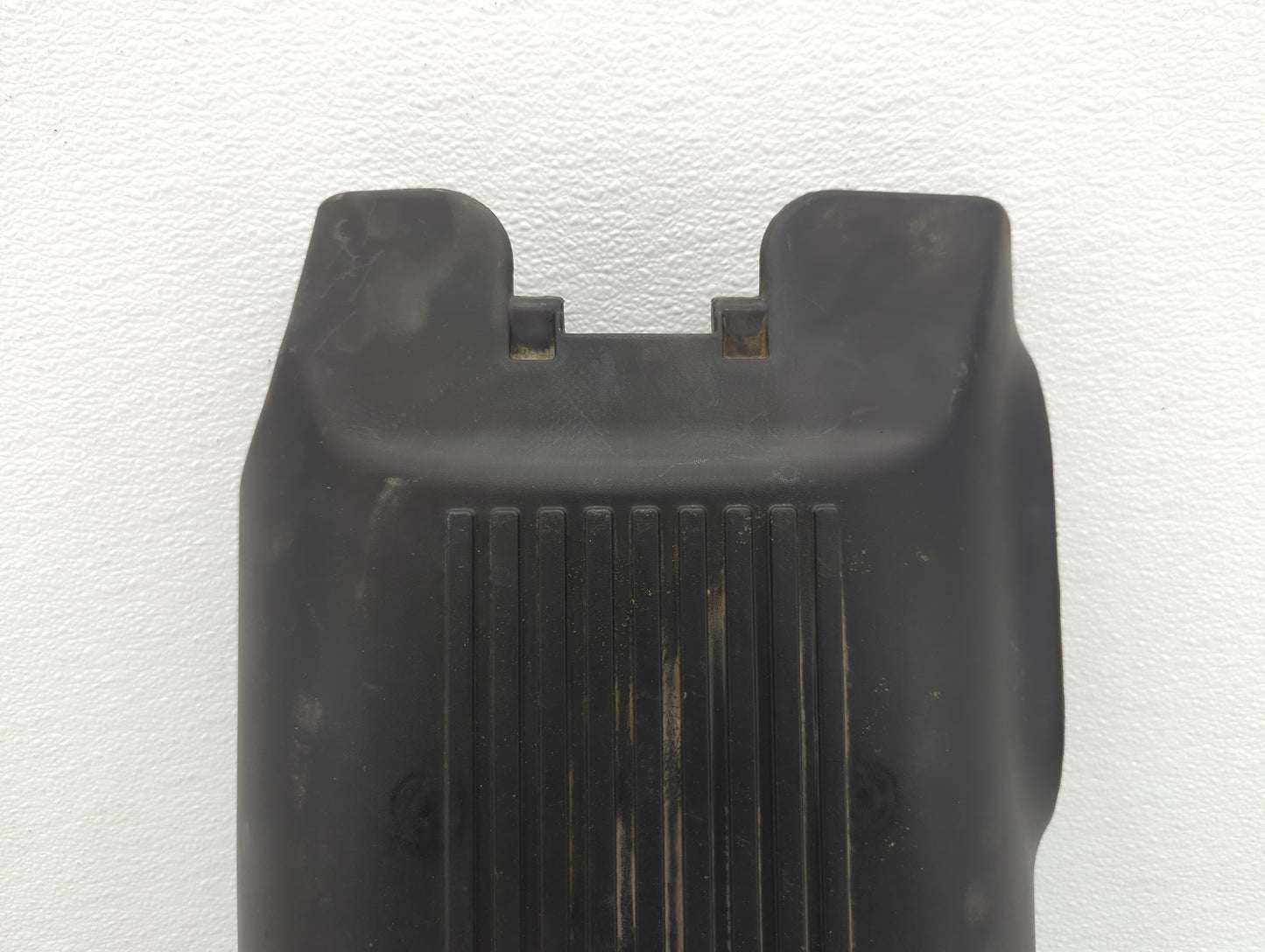 2002 Chevrolet Silverado 1500 Engine Cover - Oemusedautoparts1.com
