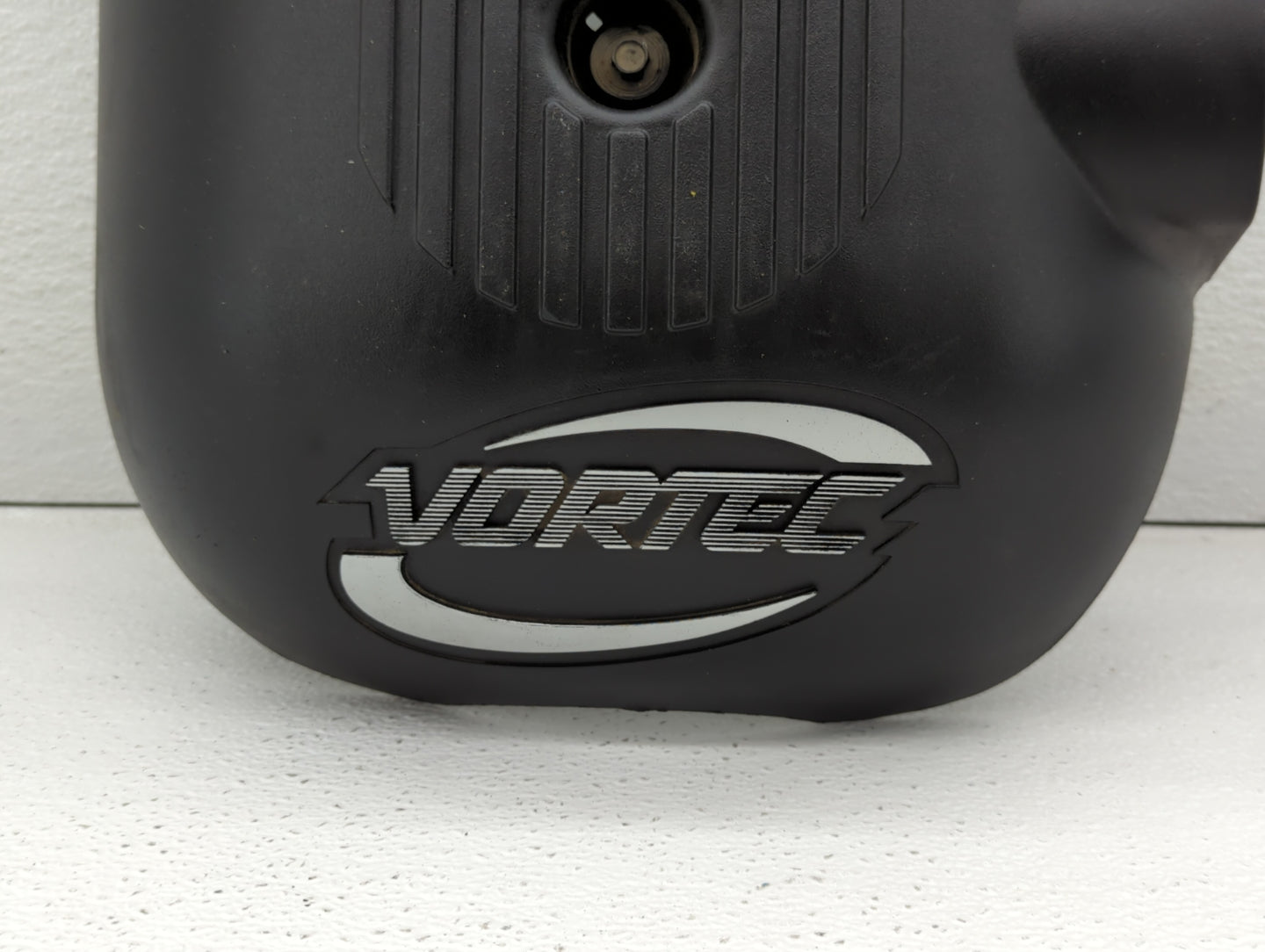 2002 Chevrolet Silverado 1500 Engine Cover - Oemusedautoparts1.com