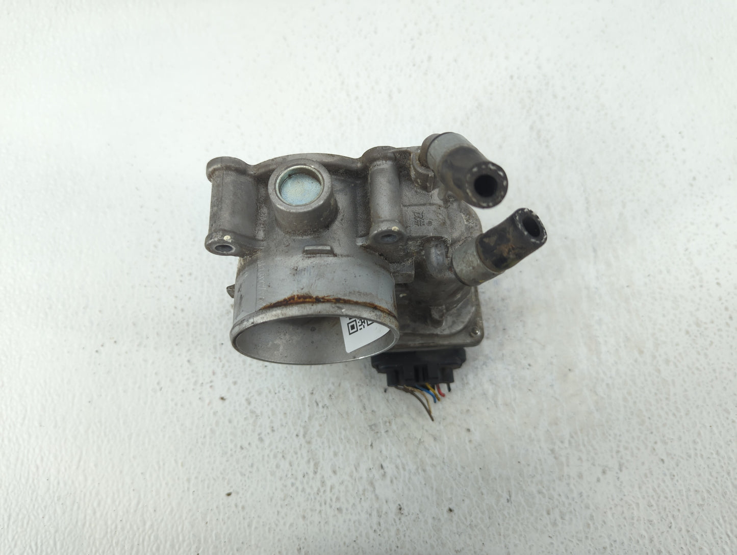 2000-2002 Chevrolet Silverado 1500 Throttle Body P/N:35100-2E000 Fits Fits 2000 2001 2002 OEM Used Auto Parts - Oemusedautop