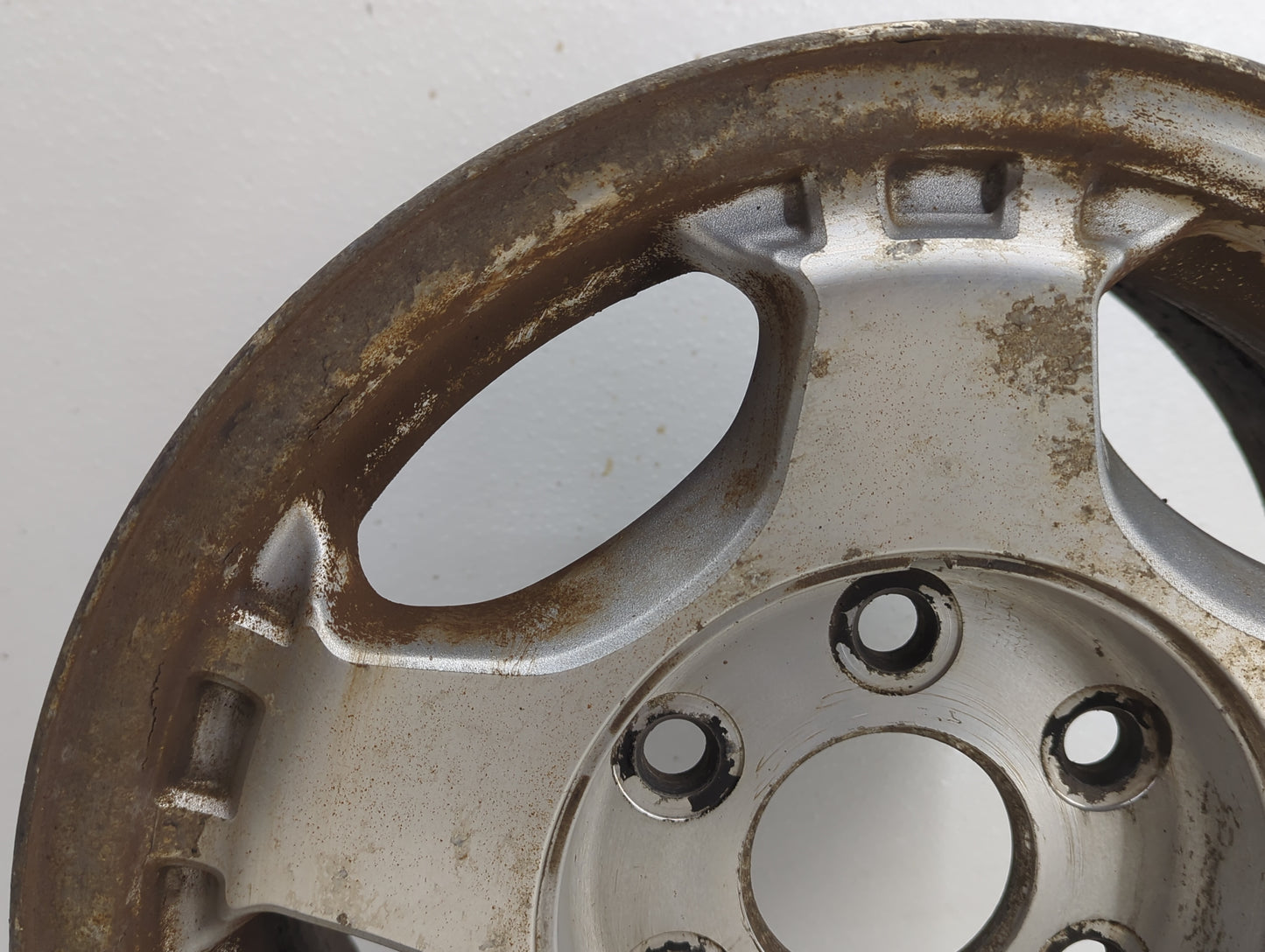 1999-2002 Chevrolet Silverado 1500 Oem Wheel Rim 809253 - Oemusedautoparts1.com