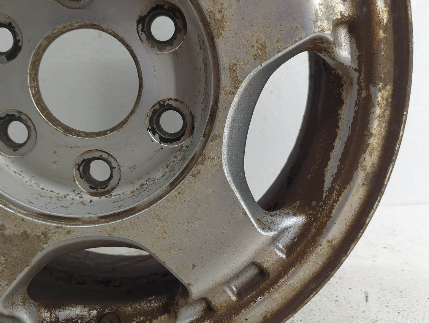 1999-2002 Chevrolet Silverado 1500 Oem Wheel Rim 809253 - Oemusedautoparts1.com