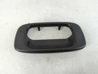 compare product 1999-2005 Chevrolet Silverado 1500 Trunk/decklid/hatch/tailgate Oem
