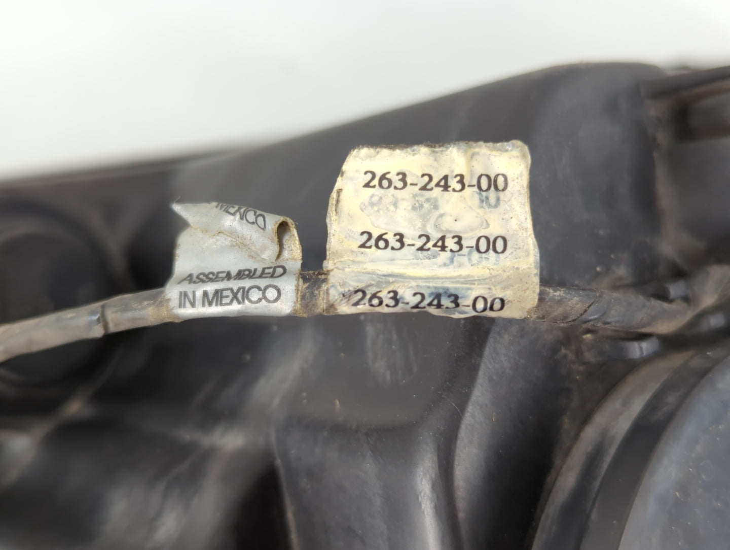 1999 Silverado 1500 Passenger Right Oem Head Light Headlight Lamp - Oemusedautoparts1.com