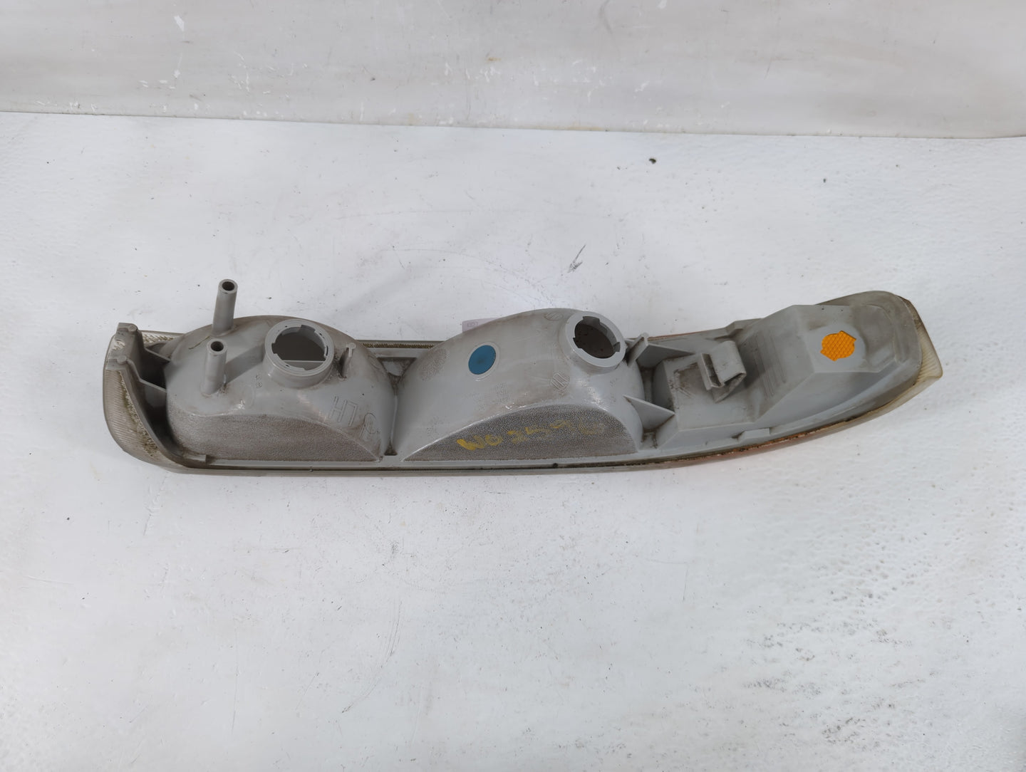 1999-2002 Chevrolet Silverado 2500 Driver Left Oem Front Light Lamp - Oemusedautoparts1.com