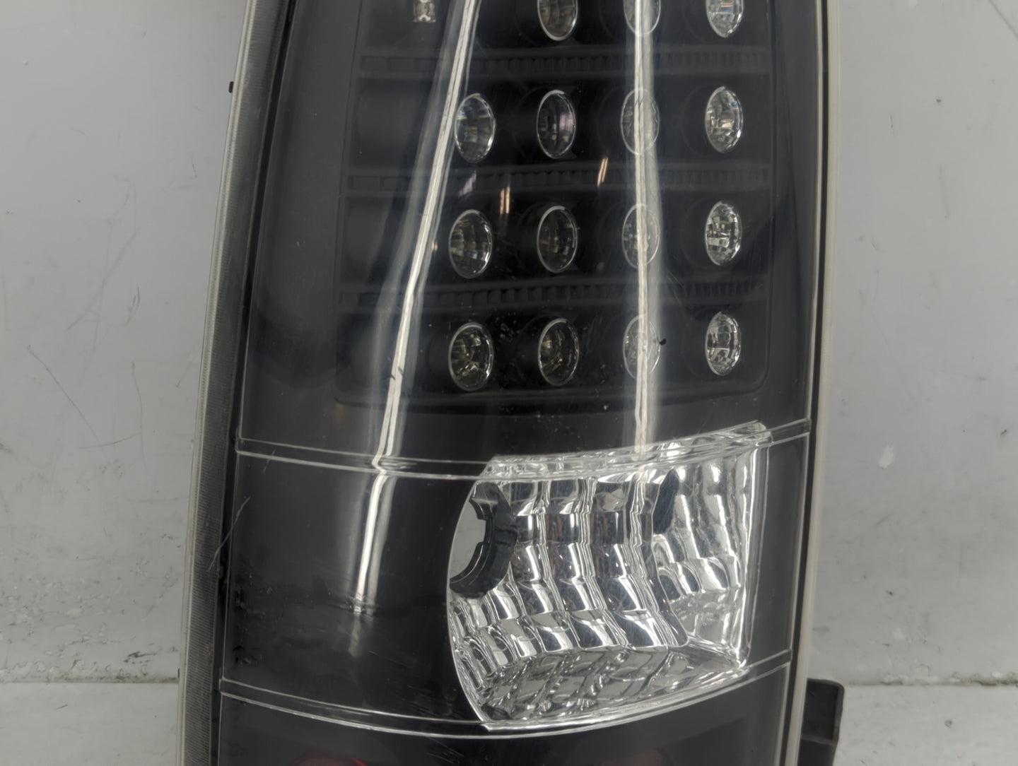 1999-2002 Chevrolet Silverado 2500 Tail Light Assembly Driver Left OEM Fits Fits 1999 2000 2001 2002 2003 OEM Used Auto Part