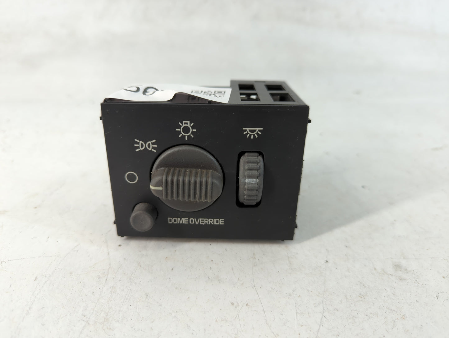 2002 Chevrolet Silverado 2500 Headlight Head Light Switch Lamp Control - Oemusedautoparts1.com