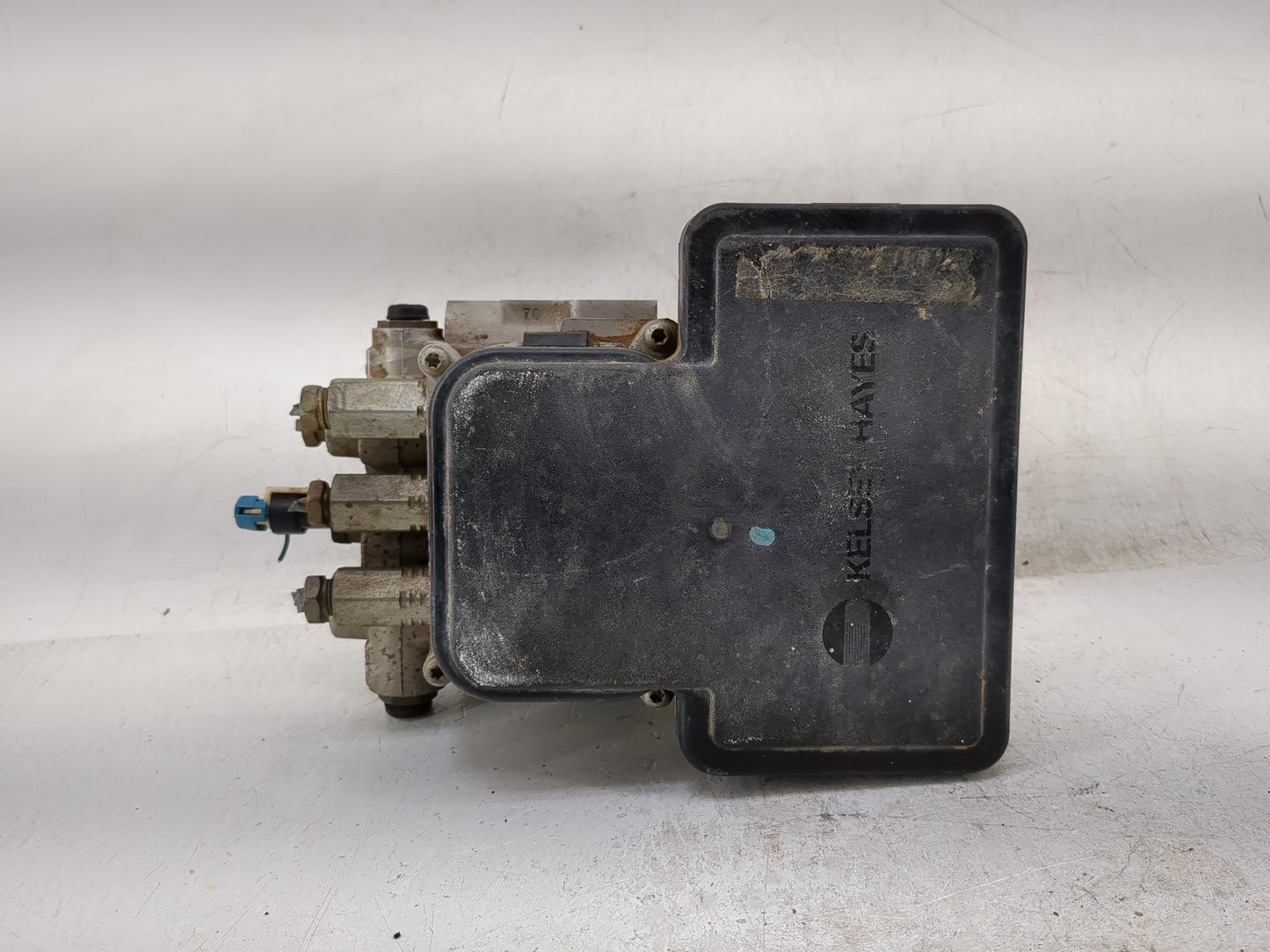 2001-2002 Chevrolet Silverado 3500 ABS Pump Control Module Replacement P/N:12765501 610728 Fits Fits 2001 2002 OEM Used Auto