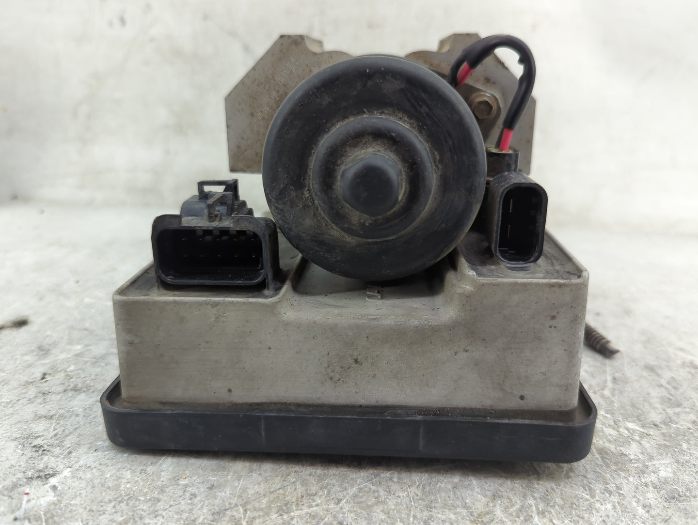 2001-2002 Chevrolet Silverado 3500 ABS Pump Control Module Replacement P/N:12765501 89842A3 Fits Fits 2001 2002 OEM Used Aut
