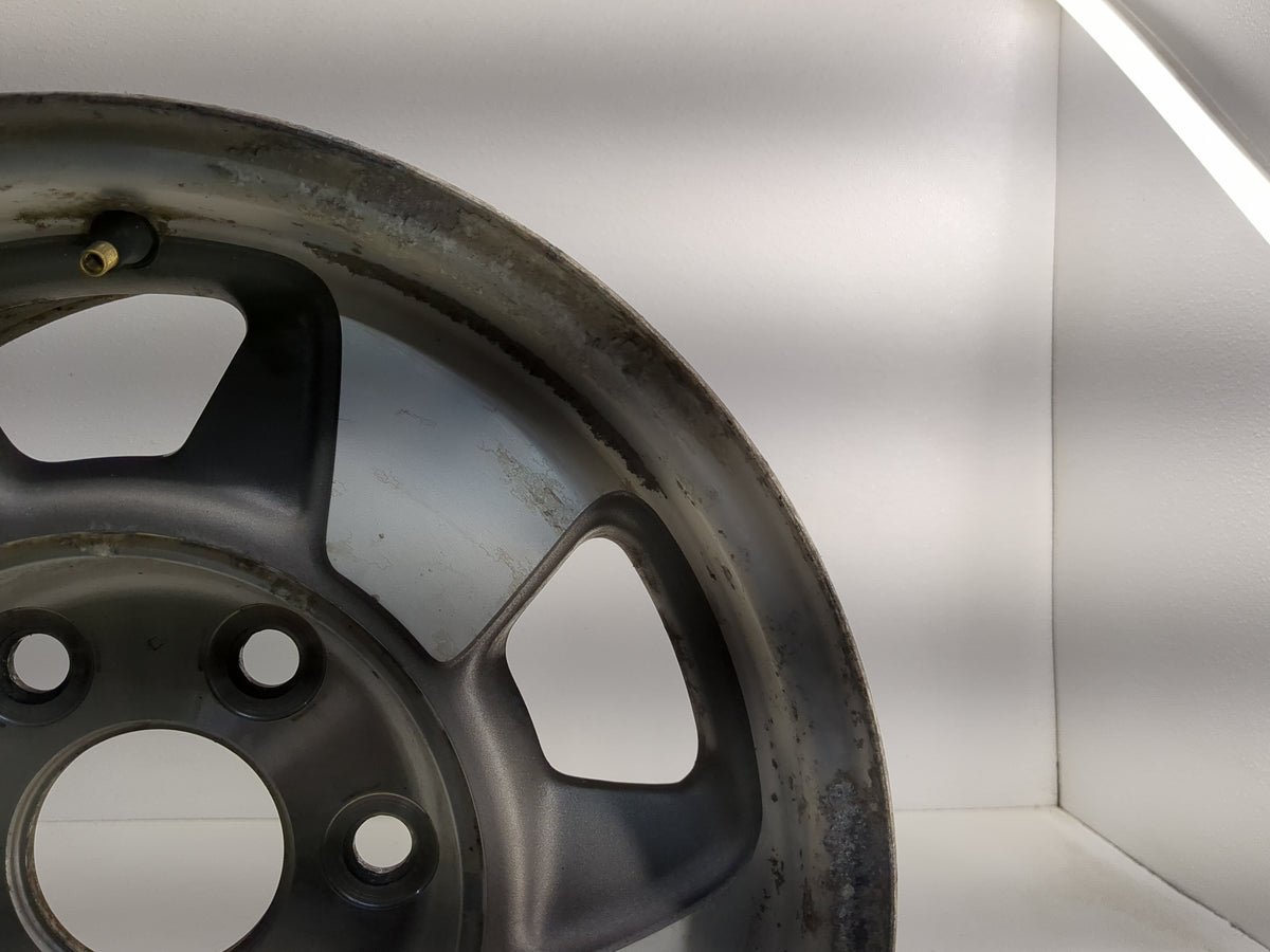 2000-2003 Chevrolet Suburban 1500 Oem Wheel Rim 1229778 - Oemusedautoparts1.com