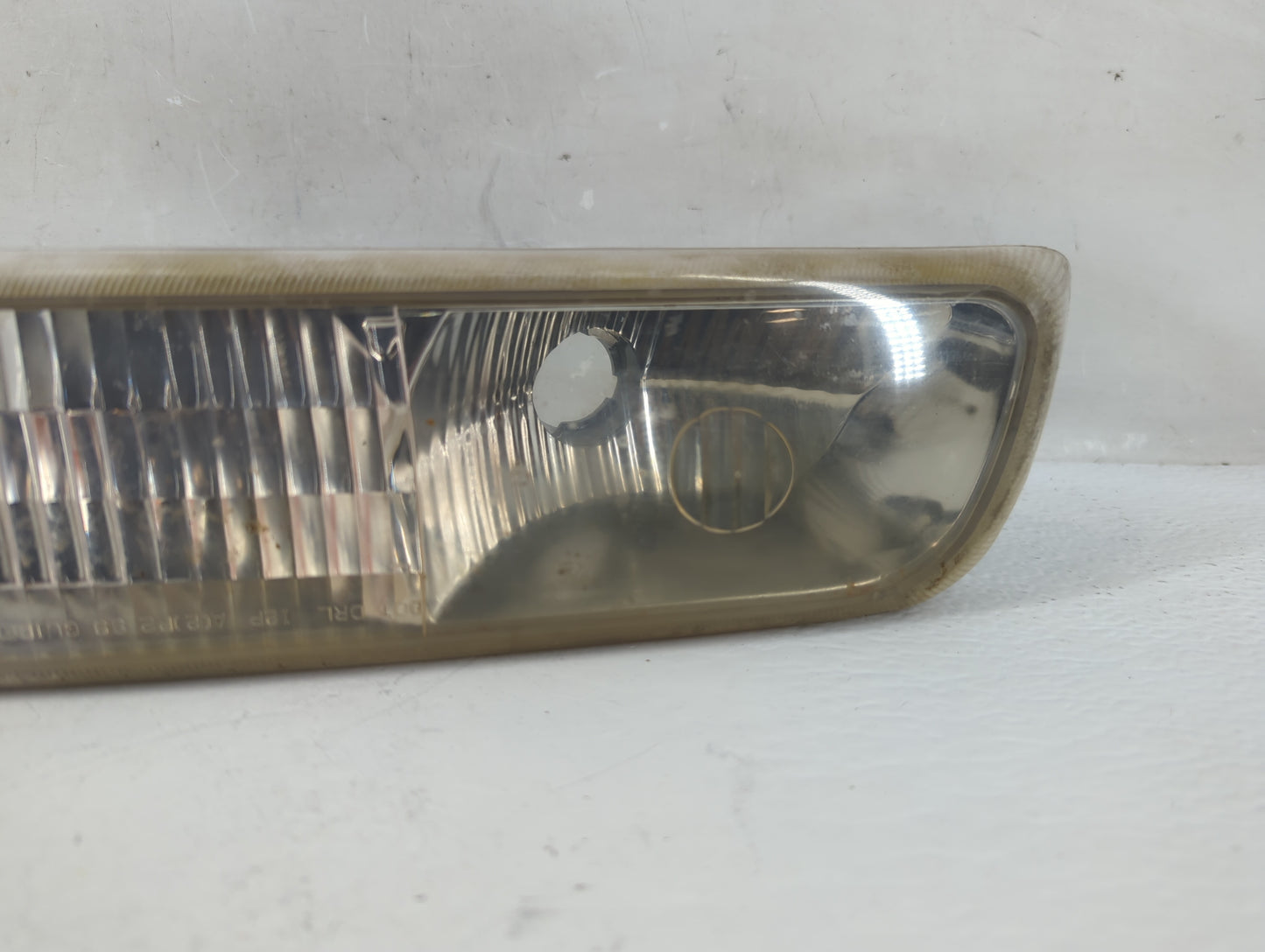 2000-2006 Chevrolet Suburban 1500 Driver Left Oem Front Light Lamp - Oemusedautoparts1.com
