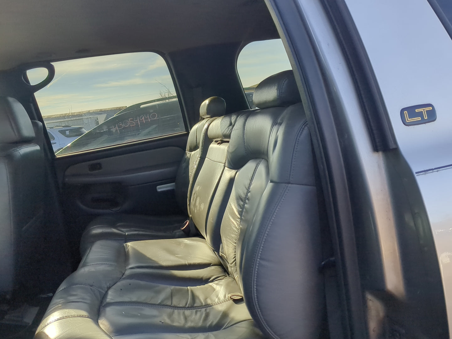 2002 Chevrolet Suburban 1500 Rear Seat Oem - Oemusedautoparts1.com