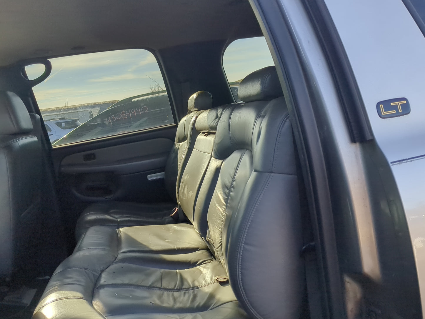2002 Chevrolet Suburban 1500 Rear Seat Oem - Oemusedautoparts1.com