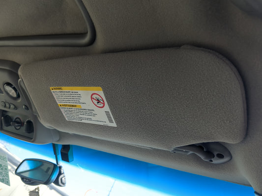 2000-2003 Chevrolet Suburban 1500 Sun Visor Shade Replacement Passenger Right Mirror Fits Fits 2000 2001 2002 2003 OEM Used 