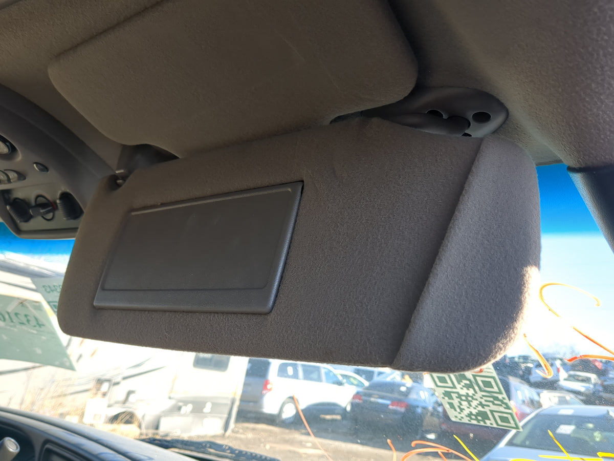 2000-2003 Chevrolet Suburban 1500 Sun Visor Shade Replacement Passenger Right Mirror Fits Fits 2000 2001 2002 2003 OEM Used 