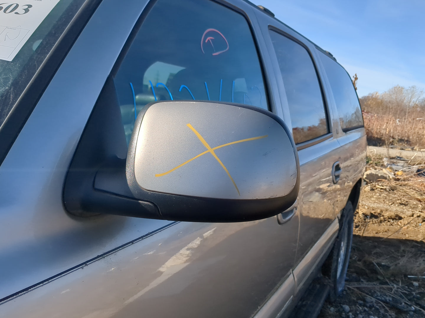 2000-2002 Chevrolet Suburban 1500 Side Mirror Replacement Driver Left View Door Mirror Fits Fits 2000 2001 2002 OEM Used Aut