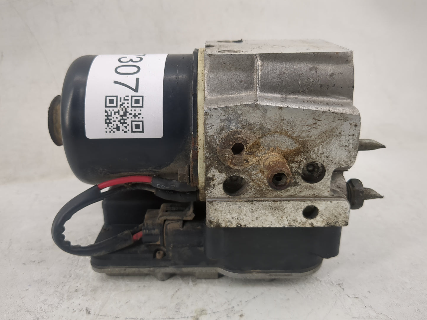 2000-2002 Chevrolet Suburban 1500 ABS Pump Control Module Replacement Fits Fits 2000 2001 2002 OEM Used Auto Parts - Oemused