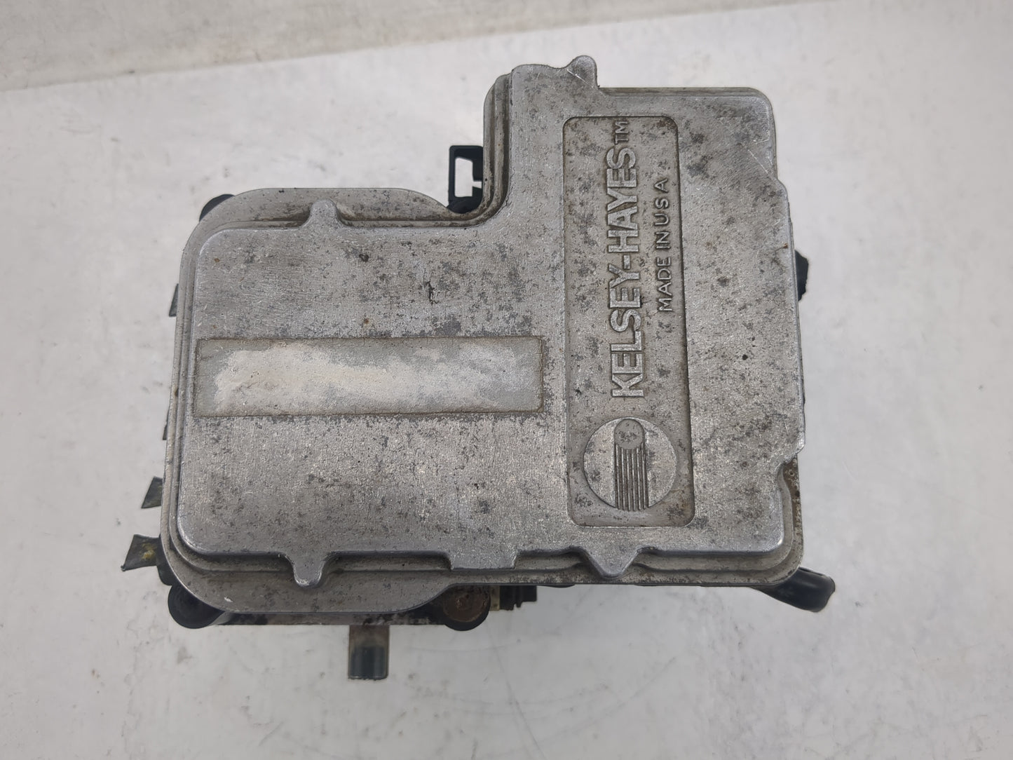 2000-2002 Chevrolet Suburban 1500 ABS Pump Control Module Replacement Fits Fits 2000 2001 2002 OEM Used Auto Parts - Oemused