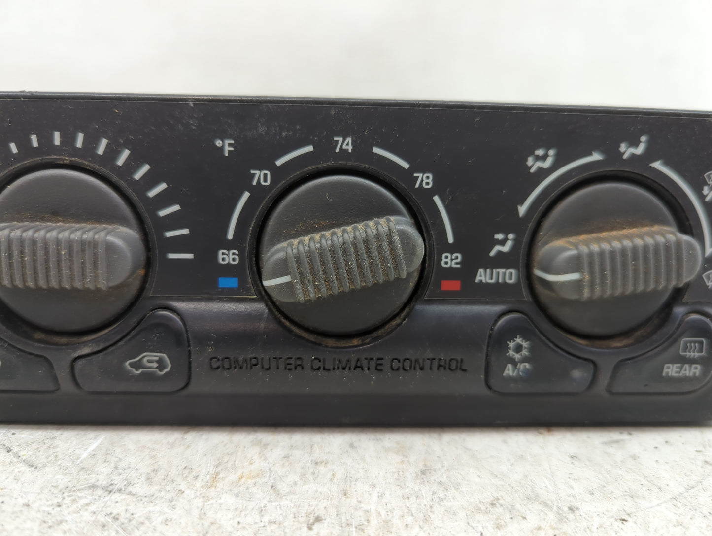 2000-2002 Chevrolet Suburban 1500 Climate Control Module Temperature AC/Heater Replacement P/N:15060162 Fits Fits 2000 2001 