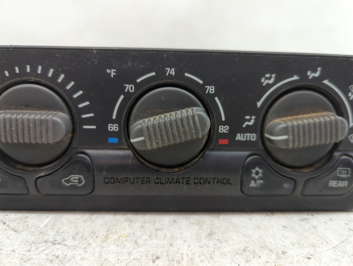 2000-2002 Chevrolet Suburban 1500 Climate Control Module Temperature AC/Heater Replacement P/N:15060162 Fits Fits 2000 2001 