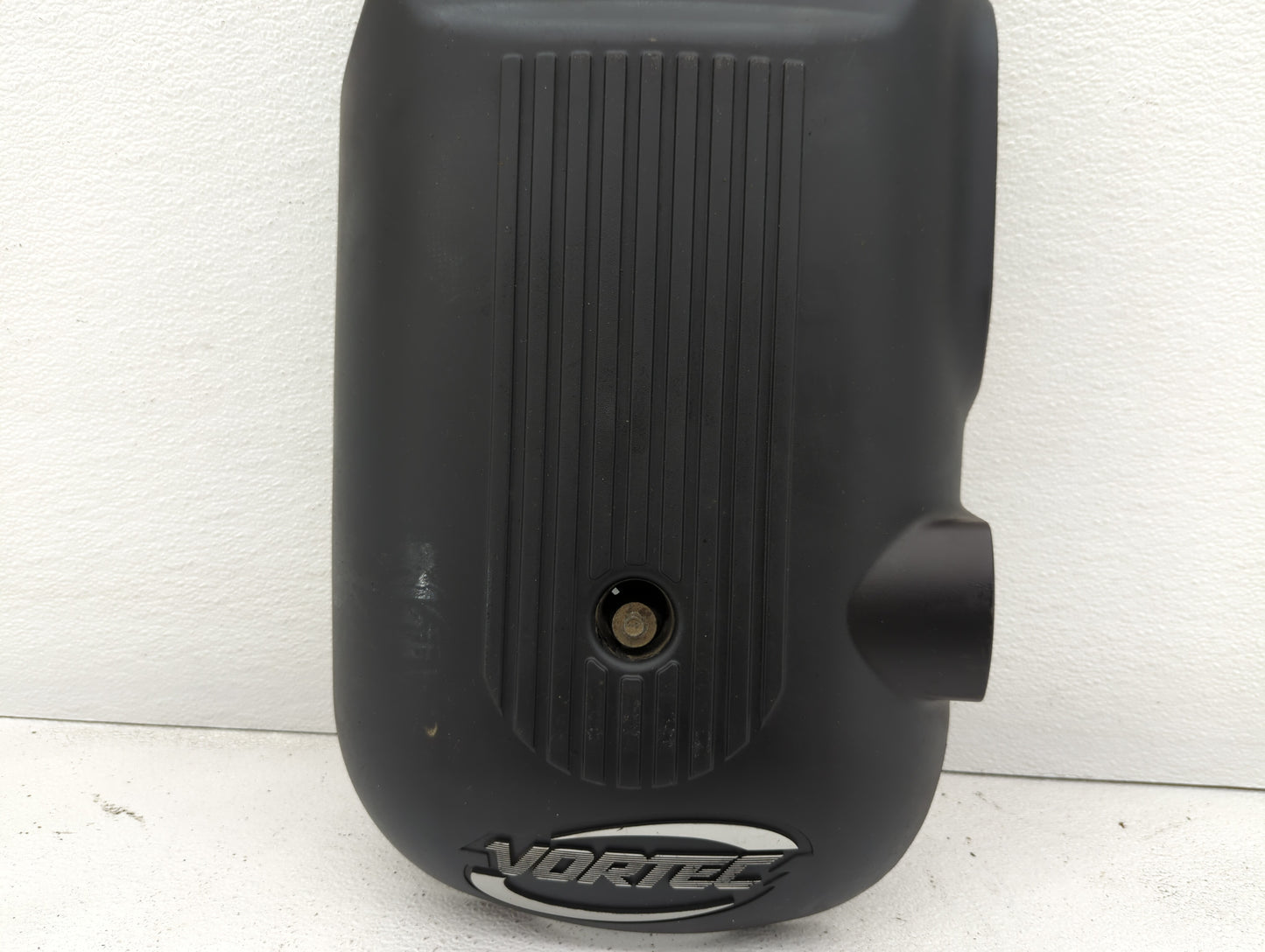 2002 Chevrolet Suburban 1500 Engine Cover - Oemusedautoparts1.com