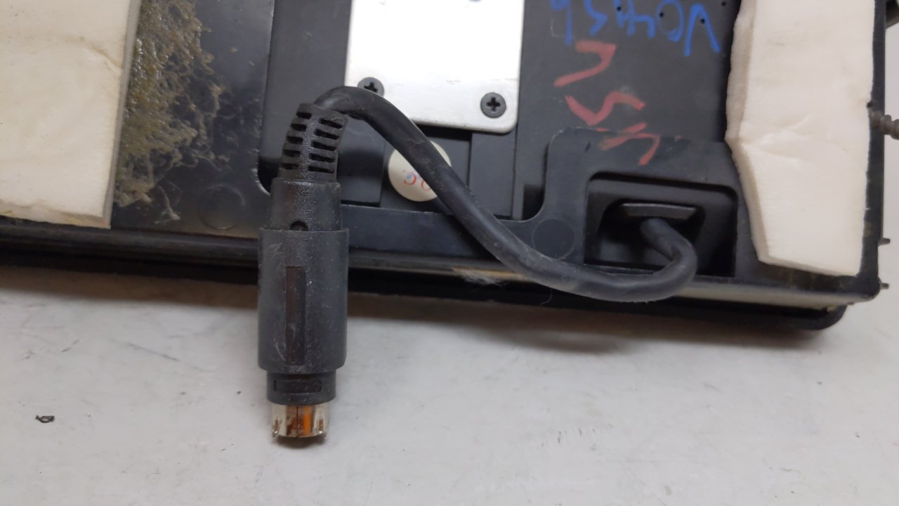 2002 Chevrolet Suburban 1500 Information Display Screen - Oemusedautoparts1.com