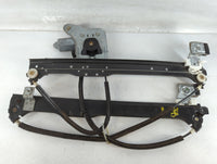 2000-2006 Chevrolet Suburban 1500 Window Regulator Passenger Front - Oemusedautoparts1.com