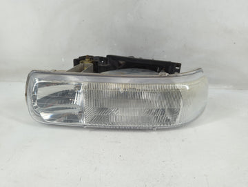 2000-2006 Chevrolet Tahoe Passenger Right Oem Head Light Headlight Lamp - Oemusedautoparts1.com