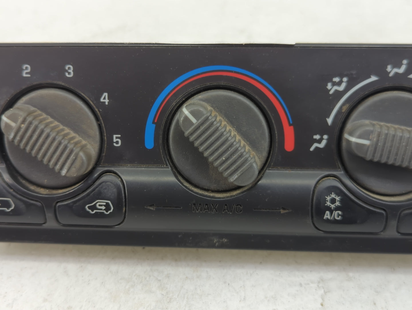 2000-2002 Chevrolet Tahoe Climate Control Module Temperature AC/Heater Replacement P/N:15054698 Fits Fits 1999 2000 2001 200