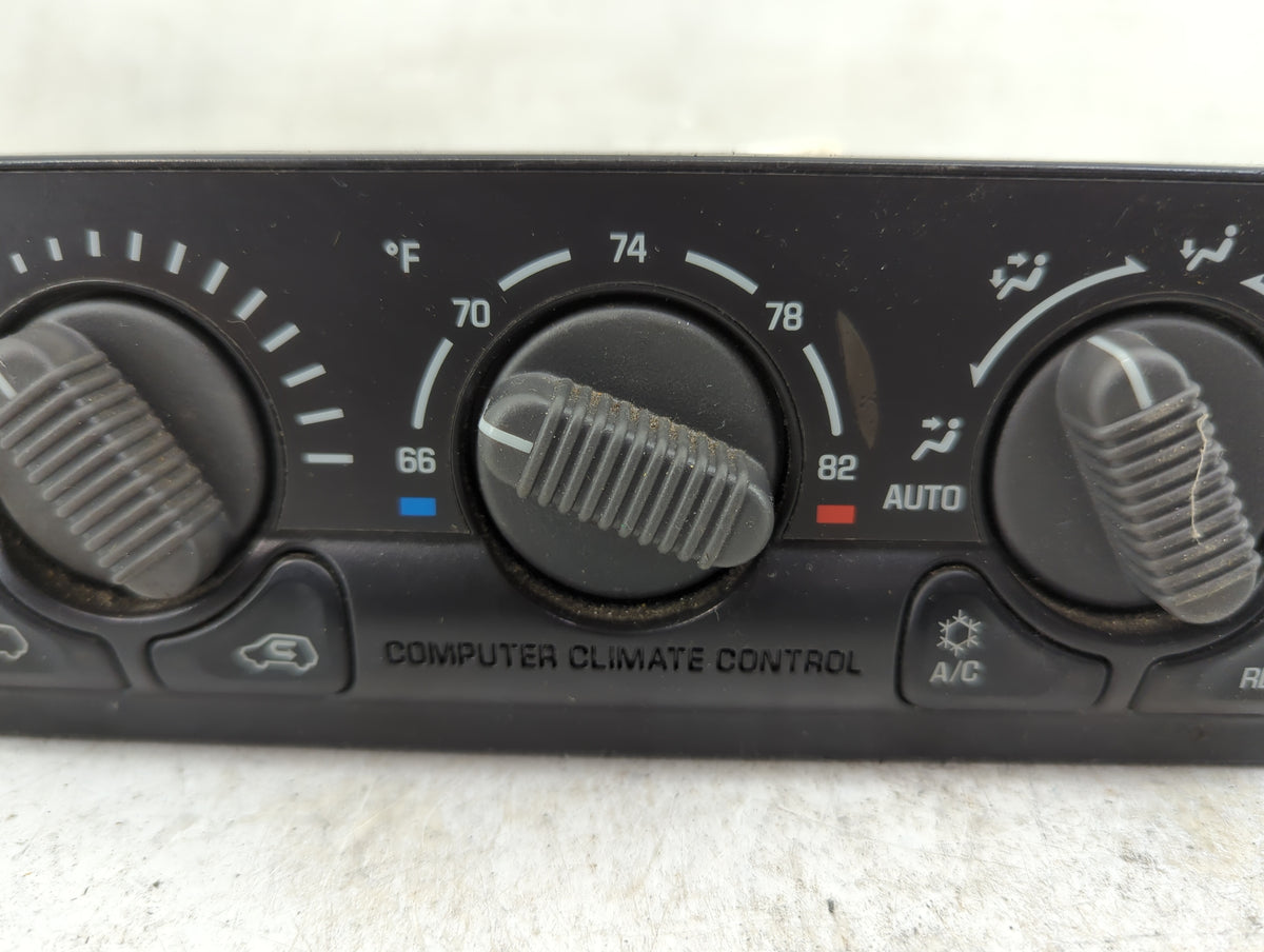 2000-2002 Chevrolet Tahoe Climate Control Module Temperature AC/Heater Replacement P/N:15060162 Fits Fits 2000 2001 2002 OEM