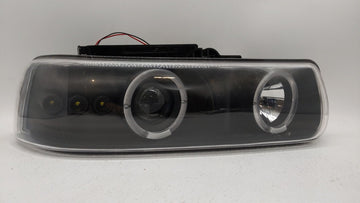2000-2006 Chevrolet Tahoe Passenger Right Oem Head Light Headlight Lamp