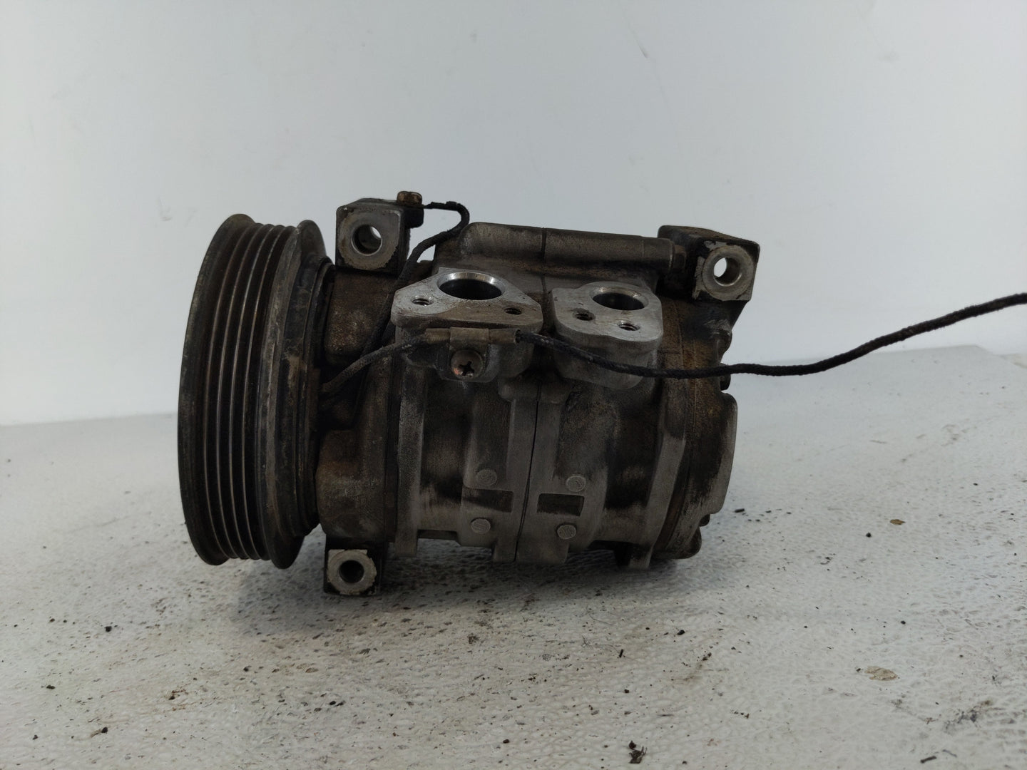 1999-2004 Chevrolet Tracker Air Conditioning A/c Ac Compressor Oem - Oemusedautoparts1.com