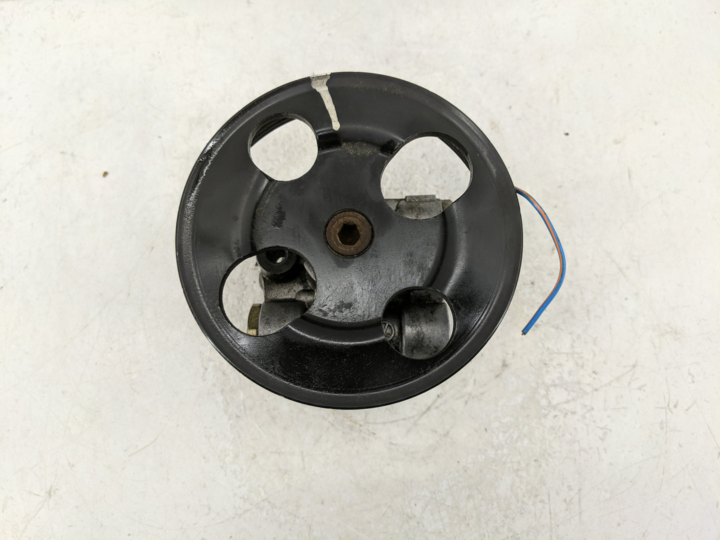 1999-2004 Chevrolet Tracker Power Steering Column Pump Oem - Oemusedautoparts1.com